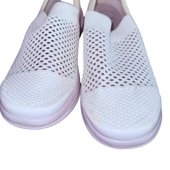Naturalizer BZees Charlie White Knit Slip-on Comfort Sneaker size 9M - Picture 4 of 10
